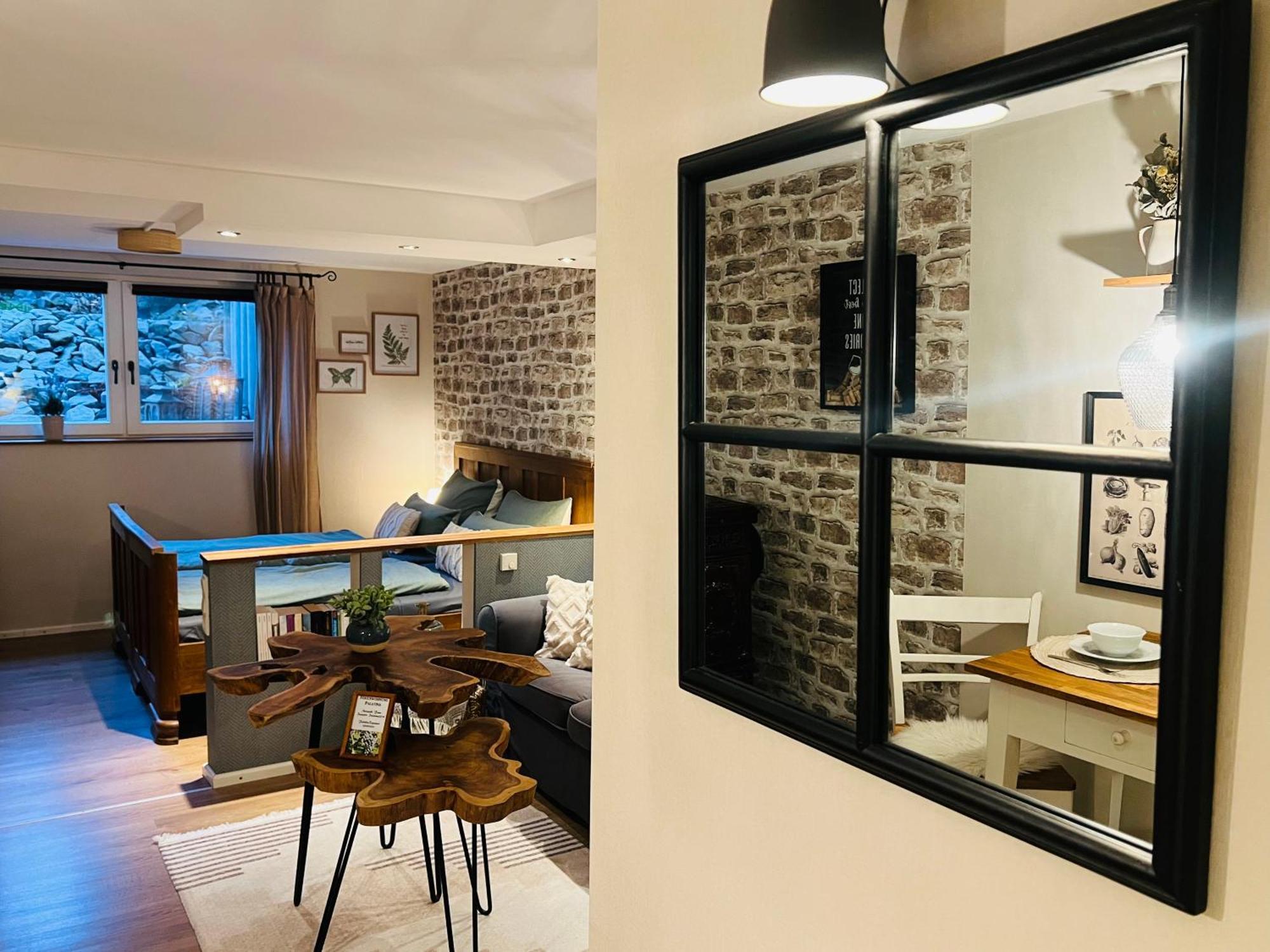 Heuchelheim-Klingen Ferienwohnung Palatina מראה חיצוני תמונה
